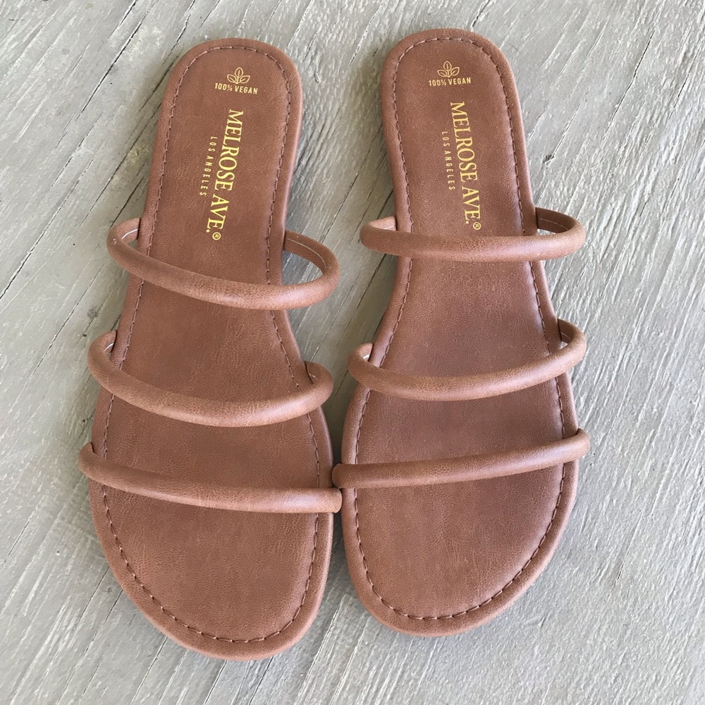 Melrose Ave sandal size 12 Brown Three Strap, 100% Vegan. Barely Worn Like New